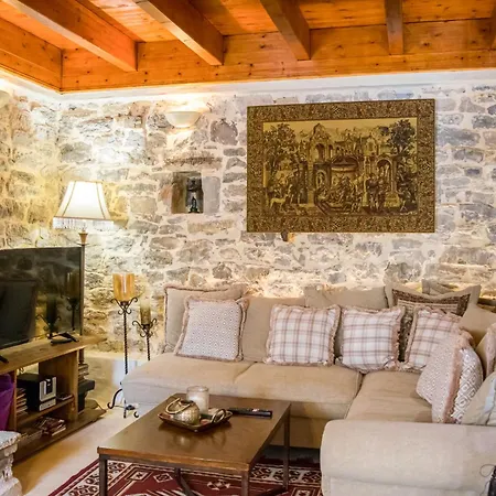 Villa Kleitor Stone Villa-peloponnese Getaway Kleitoria