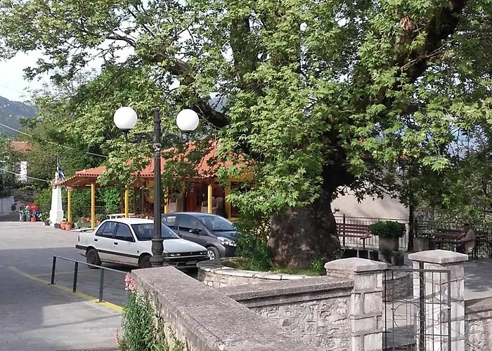 别墅 Kleitor Stone Villa-peloponnese Getaway 克里多利亚